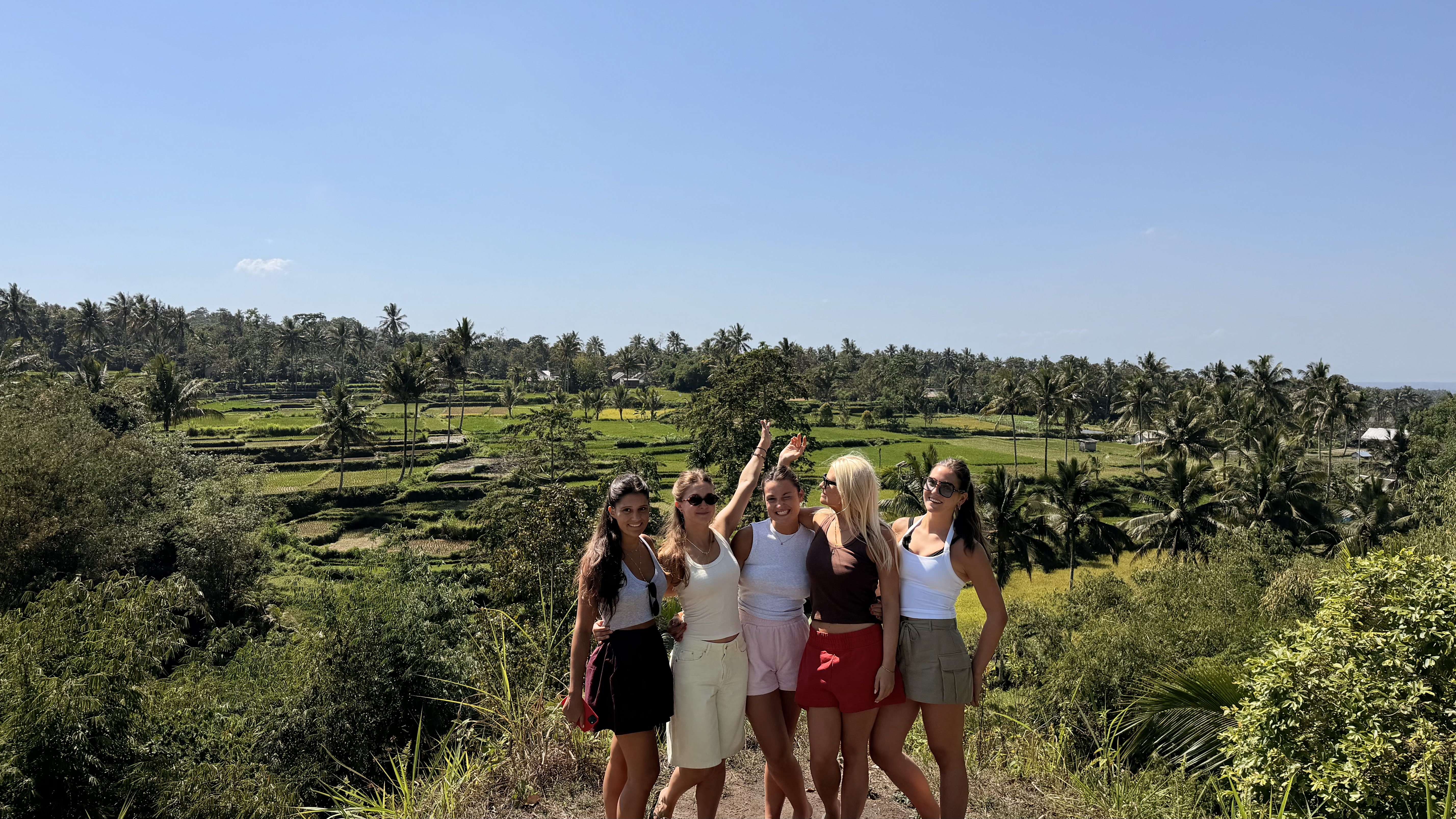 Reisfoto van Josefien Kiekens en vriendinnen in Indonesië
